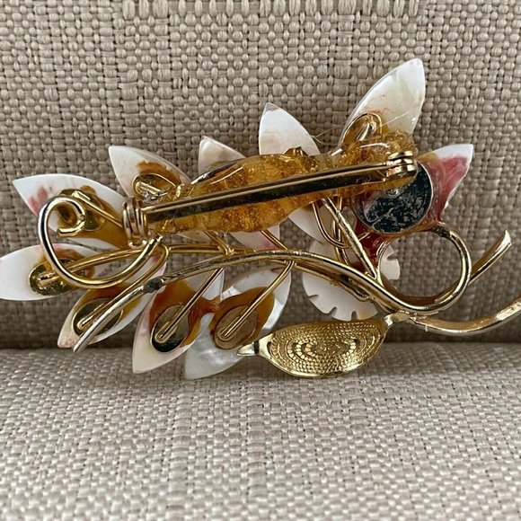 Vintage Pin White/Gold Tone Leaf Brooch Pin - Picture 8 of 10